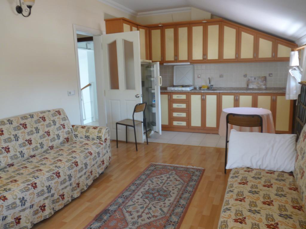 Cicek Hotel & Apartments Фетхіє Номер фото